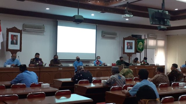 Rapat Forkominda di Kompleks Kantor Bupati, Selasa (21/4/2020). Foto: Erfanto.