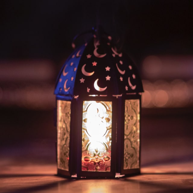 Ilustrasi jelang sahur di bulan ramadan. Foto: Pexels/Ahmed Aqtai