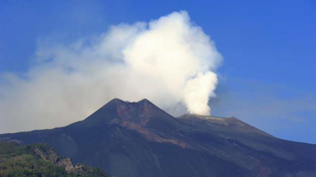 Istimewanya Gunung Colo, Gunung Terpencil di tengah Sulawesi | kumparan.com