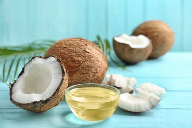 Ilustrasi Extra Virgin Coconut Oila Foto: Shutterstock