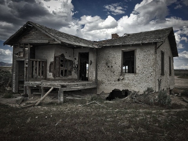 Ilustrasi rumah tua, dok: pixabay