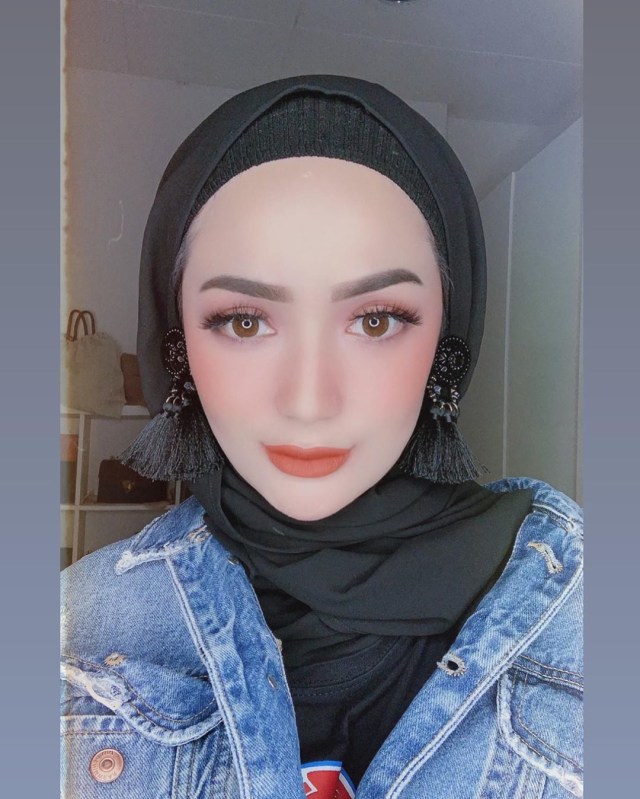 5 Potret Imel Putri Cahyati, Mantan Istri dari Suami Zaskia Gotik