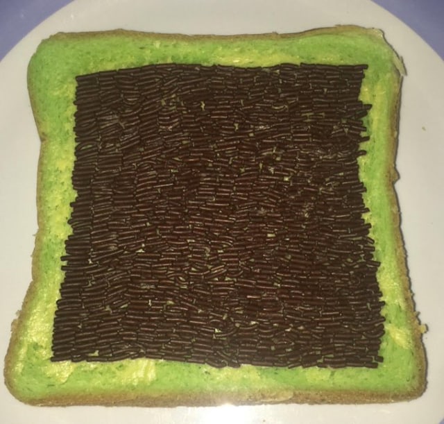 Rajin Banget! 10 Kreasi Menghias Roti Tawar dengan Meses yang Viral di Twitter (11342)