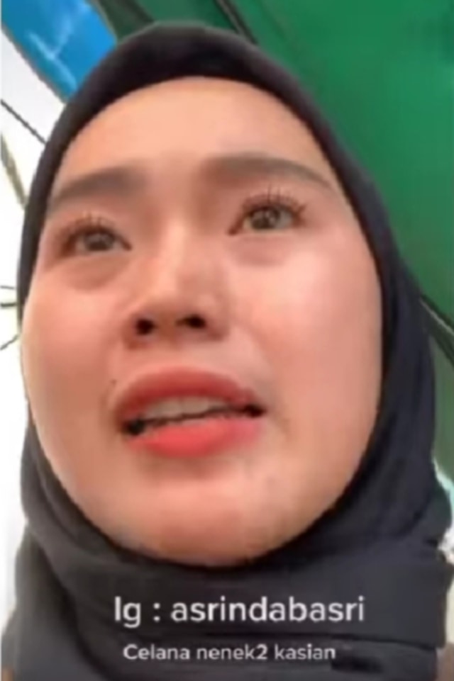 Viral curhatan lucu seorang perempuan di Tenggarong, Kaltim, tentang celana yang baru dibeli oleh ayahnya. (Foto: Instagram/@asrindabasri)
