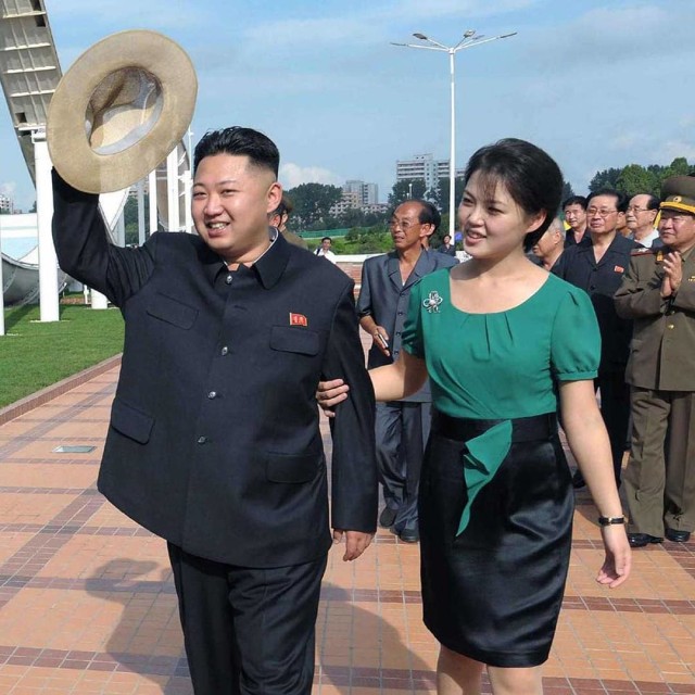 Gaya Ri Sol-Ju, istri Kim Jong Un. Foto: Instagram @kfa_germany