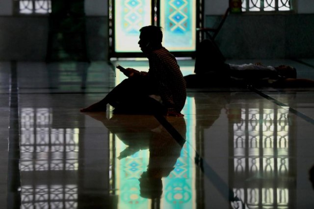 Iktikaf di Masjid Oman, Banda Aceh. Foto: Suparta/acehkini