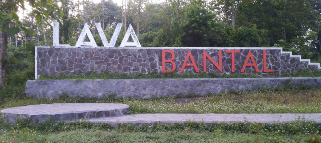 Objek wisata Lava Bantal di Watuadeg, Berbah, Sleman, Daerah IStimewa Yogyakarta. (Foto: Google maps/Mr. And)