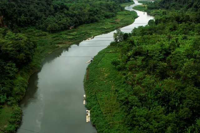 Sungai citarum. Foto: Faisal Rahman/kumparan