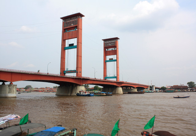 Jembatan Ampera di Palembang, Dok: wikimedia