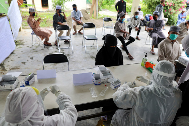 Hingga Rabu (29/4), ditemukan 22 hasil reaktif dari 3.724 warga Aceh yang telah dilakukan rapid test COVID-19. Foto: Suparta/acehkini