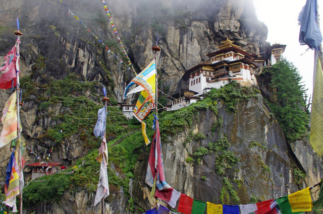 Sebuah kuil di Bhutan, Negara di Asia (Foto: jboots from Pixabay )
