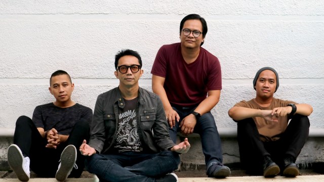 Kreatif di Masa Pandemi COVID-19, The Rain Rilis Lagu Gombal Itu Indah (92313)