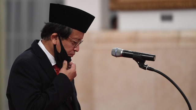 Kepala Pusat Pelaporan dan Analisis Transaksi Keuangan (PPATK) Dian Ediana Rae mengikuti upacara pelantikan di Istana Negara, Jakarta. Foto: ANTARA FOTO/Akbar Nugroho Gumay