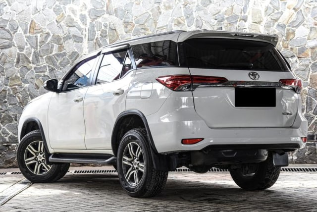  Harga Toyota Fortuner Bekas Turun Berapa Besarannya 