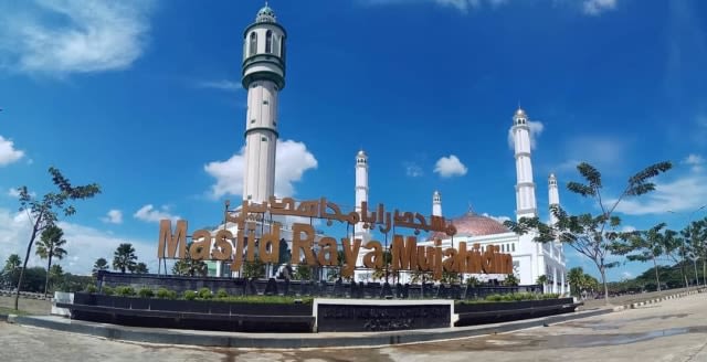 Masjid Raya Mujahidin Pontianak. Foto: Leo Prima/Hi!Pontianak