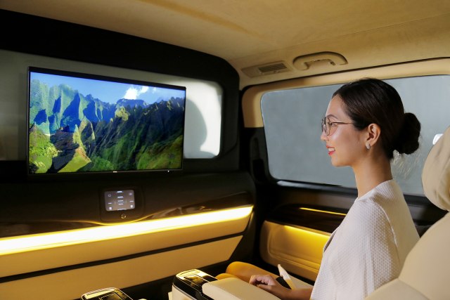 Mercedes-Benz Vito Karya Lombardi Ini Diklaim Bisa Cegah Penularan Virus (43469)