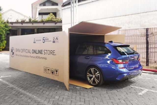 Kampanye pembelian mobil secara online dengan dirumah aja. Foto: dok. BMW Indonesia