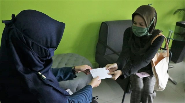 Gotong Royong Pelajar SMA 62 Jakarta Peduli Warga Terdampak Pandemi (17934)