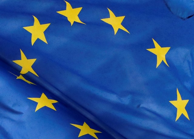Bendera Uni Eropa. Foto: REUTERS/Yves Herman