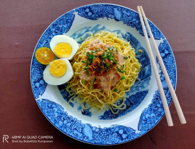 Mie Kuah ikan khas Bangka Selatan, salah satu menu favorit untuk berbuka puasa.