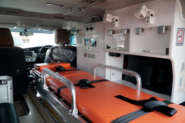 Permintaan Mobil Ambulans Tinggi, Toyota Tawarkan Innova Ambulans (58927)