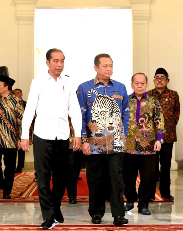 Ketua MPR Bambang Soesatyo bersama Presiden Joko Widodo. Foto: Dok. MPR