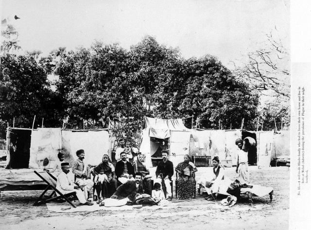 Plague_epidemic,_Bombay,_1896-7_Wellcome_L0013980.jpg