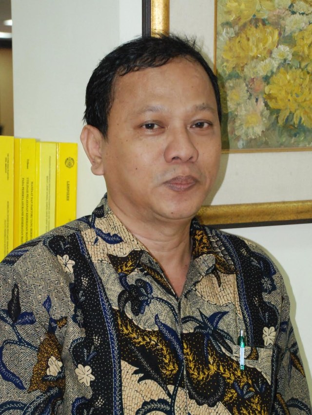 Dr. dr. Tri Yunis Miko Wahyono