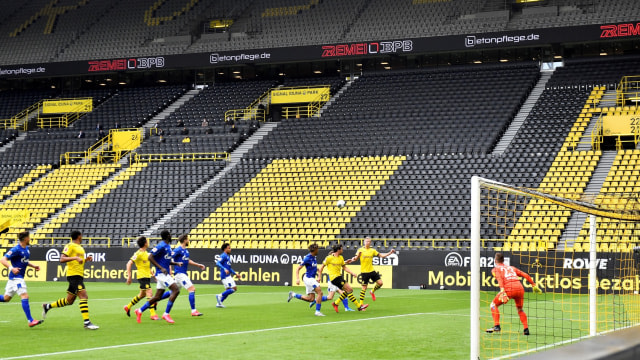 Pertandingan Bundesliga antara Borussia Dortmund dan Schalke 04.  Foto: Martin Meissner/Pool via REUTERS 
