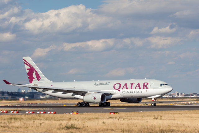 Maskapai Qatar Airways 
 Foto: Shutter Stock 