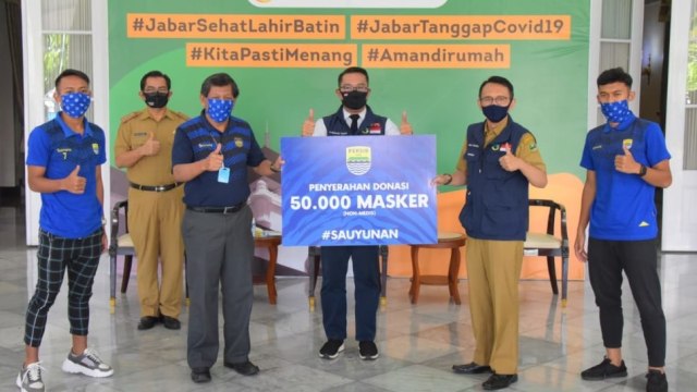Persib Beri Bantuan, Gubernur Jabar Ajak Bobotoh Taat Aturan (1250101)