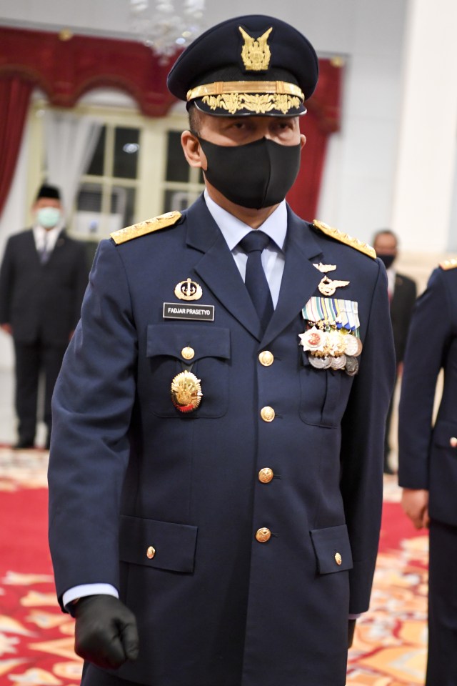 Marsekal TNI Fadjar Prasetyo bersiap dilantik sebagai Kepala Staf Angkatan Udara (KSAU) di Istana Negara, Jakarta. Foto: ANTARA FOTO/Hafidz Mubarak A