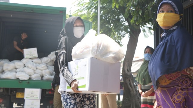 Bukti Kepedulian ZIS Rohis Lintasarta, Gotong Royong dengan Berzakat (24751)