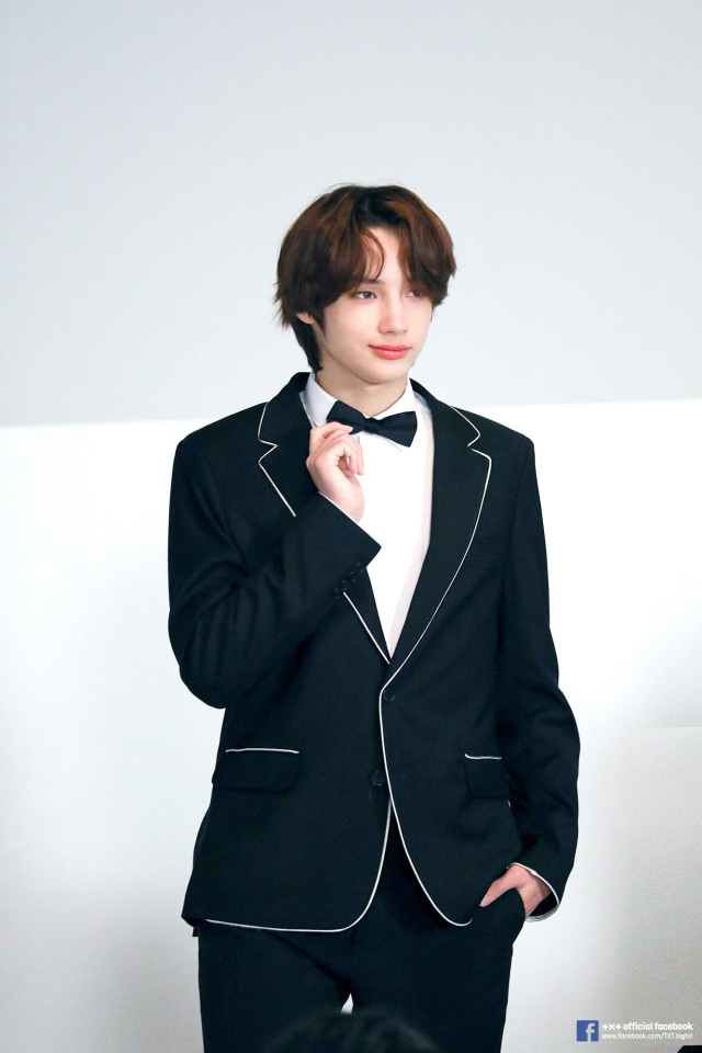 5 Potret Ganteng Hueningkai TXT, Bikin Deg-degan! (665559)