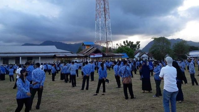 Bupati Boltim Gelar Apel Kebangkitan Nasional di Lapangan Saat Pandemi Corona (229233)