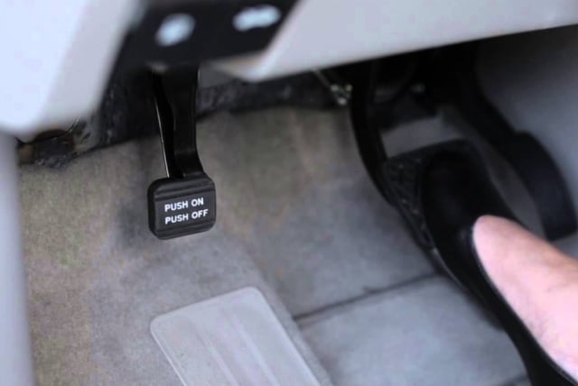 Jangan Kagok, Kenali 4 Jenis Rem Tangan Mobil (308548)