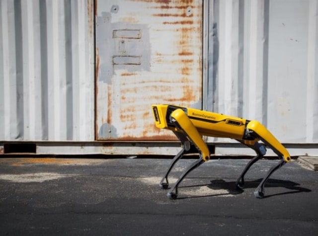 Robot serupa anjing bernama Spot hasil karya Boston Dynamics. Foto: Boston Dynamics