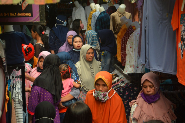Ilustrasi belanja di pasar. Foto: ANTARA FOTO/Syaiful Arif