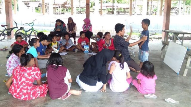 Kisah Yaumil Masri, Pemuda Putus Kuliah Pendiri Sekolah Gratis di Sulteng (988)