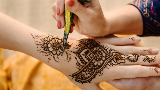 Ilustrasi henna Foto: Shutterstock