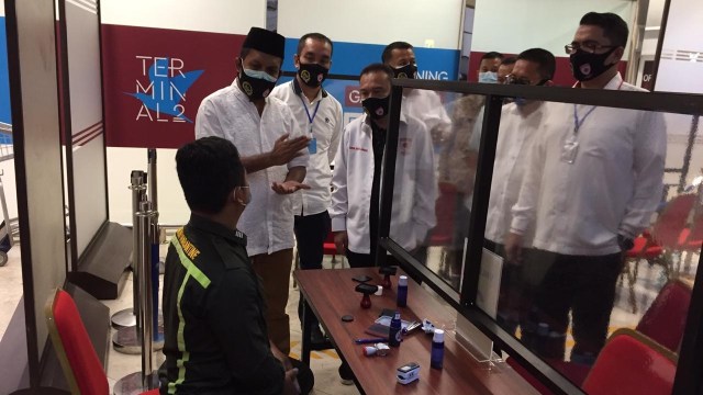 Satgas COVID-19 DPR tinjau Bandara Soekarno–Hatta