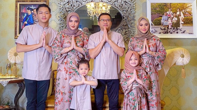 Lebaran Keluarga Anang Hermansyah dan Ashanty. Foto: Instagram / @ashanty_ash
