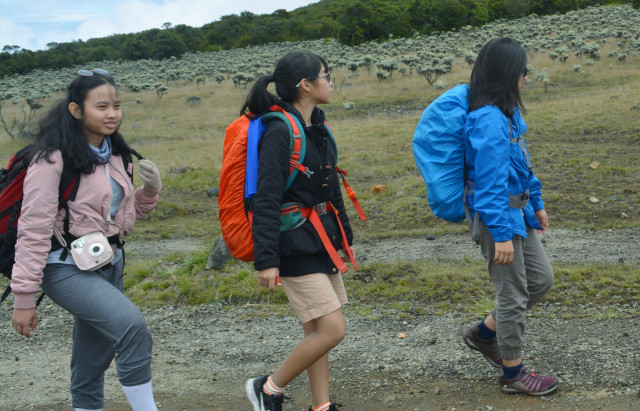 Foto: Menikmati Pesona Alun-alun Surya Kencana (102)