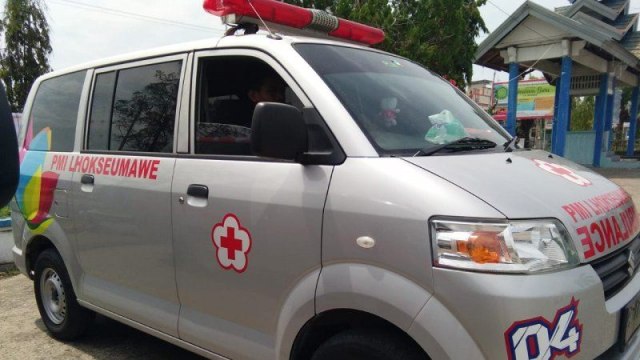 Ilustrasi ambulans: Antara Foto/Ayu Khania Pranishita