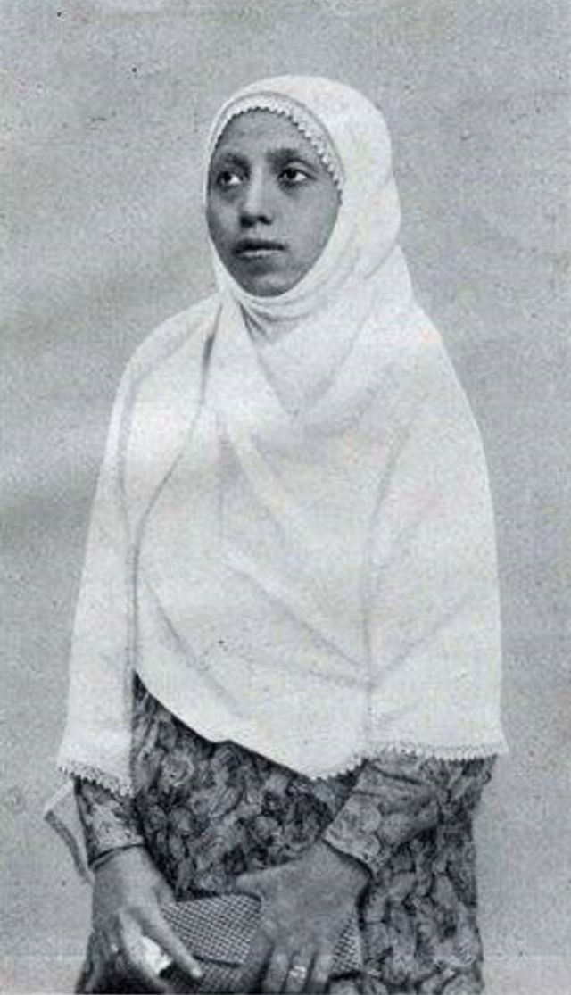 Rahmah El Yunusiyah, pejuang pendidikan Islam untuk perempuan. Foto: Wikimedia Commons