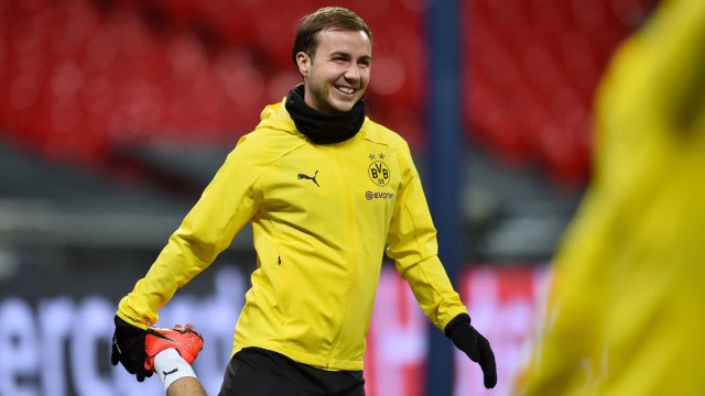 Mario Goetze saat berlatih bersama Borussia Dortmund. Foto: Glyn KIRK / AFP