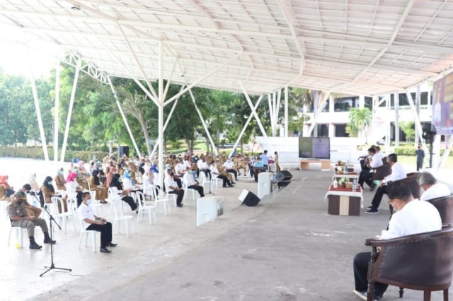 Pertemuan Wali Kota Batam bersama ASN dan tokoh agama/masyarakat di Dataran Engku Putri. Foto: Dok MC Batam