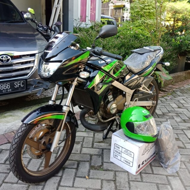 Kawasaki Ninja 150 R Special Edition NOS. Foto: Hengkie Wiria Santika