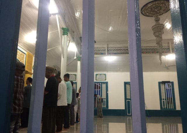 Menengok Kokohnya Masjid Tertua di Sulteng yang Jadi Saksi Bisu 3 Tsunami (520186)