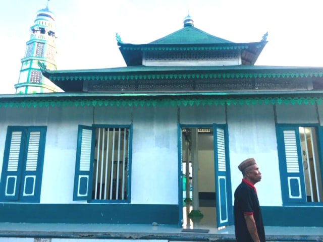 Menengok Kokohnya Masjid Tertua di Sulteng yang Jadi Saksi Bisu 3 Tsunami (520187)